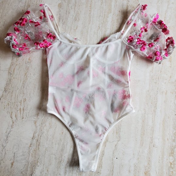 Floral Embroidered Mesh Teddy - Picture 2 of 6